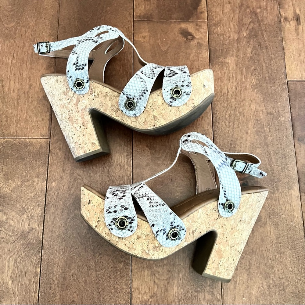 Galibelle Wedge Sandals